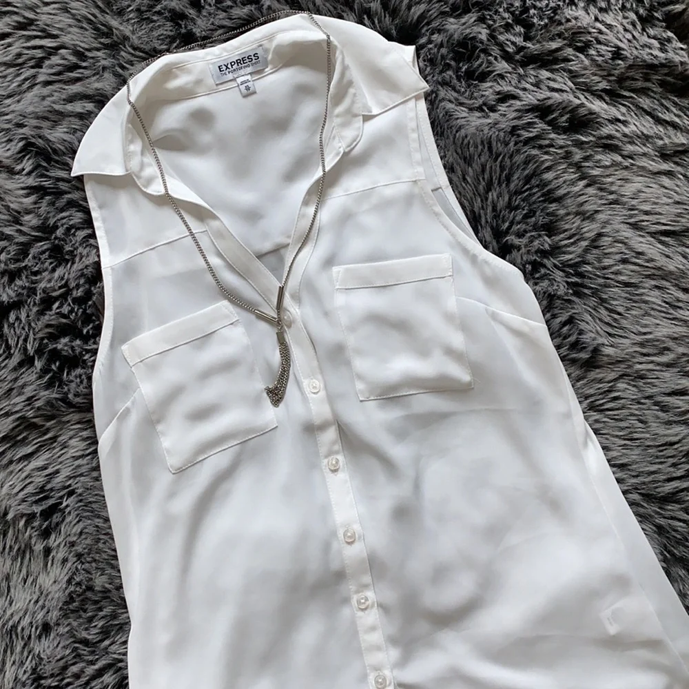 Express Button-up Blouse - Picture 2 of 8